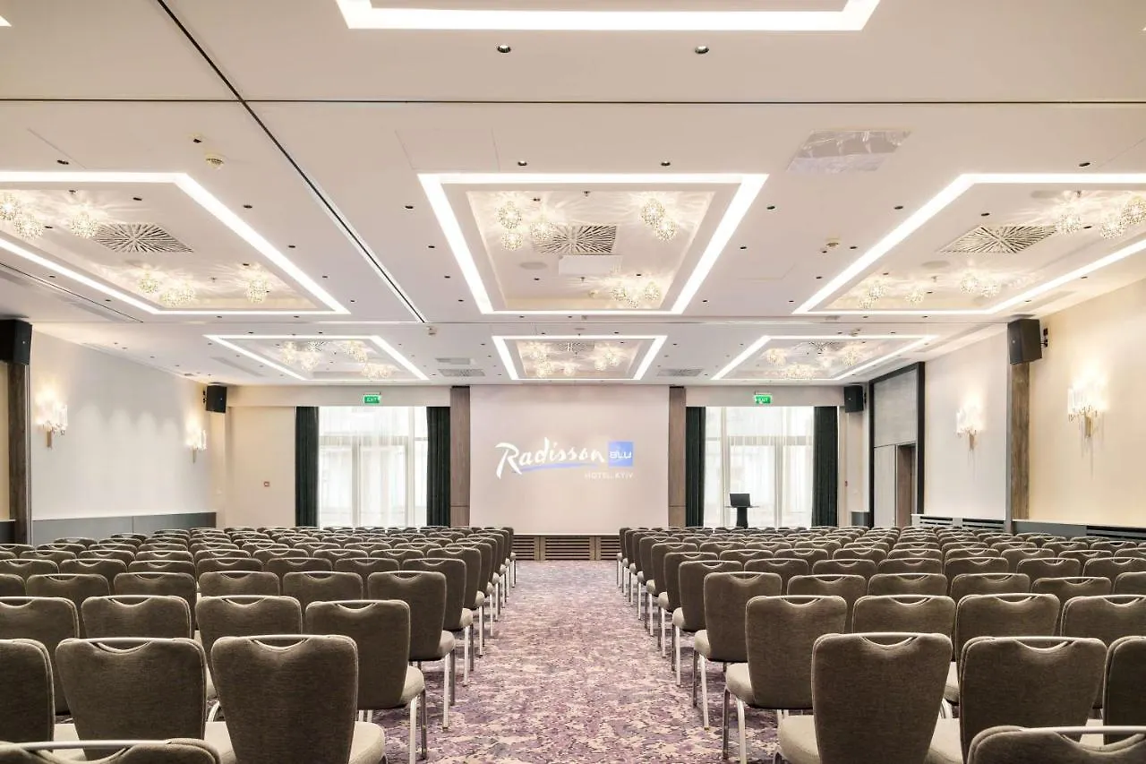Radisson Blu Hotel, Kyiv City Centre 4*,