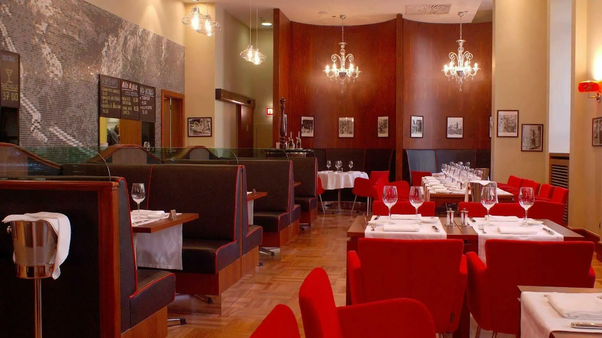 **** Szálloda Radisson Blu Hotel, Kyiv City Centre Ukrajna